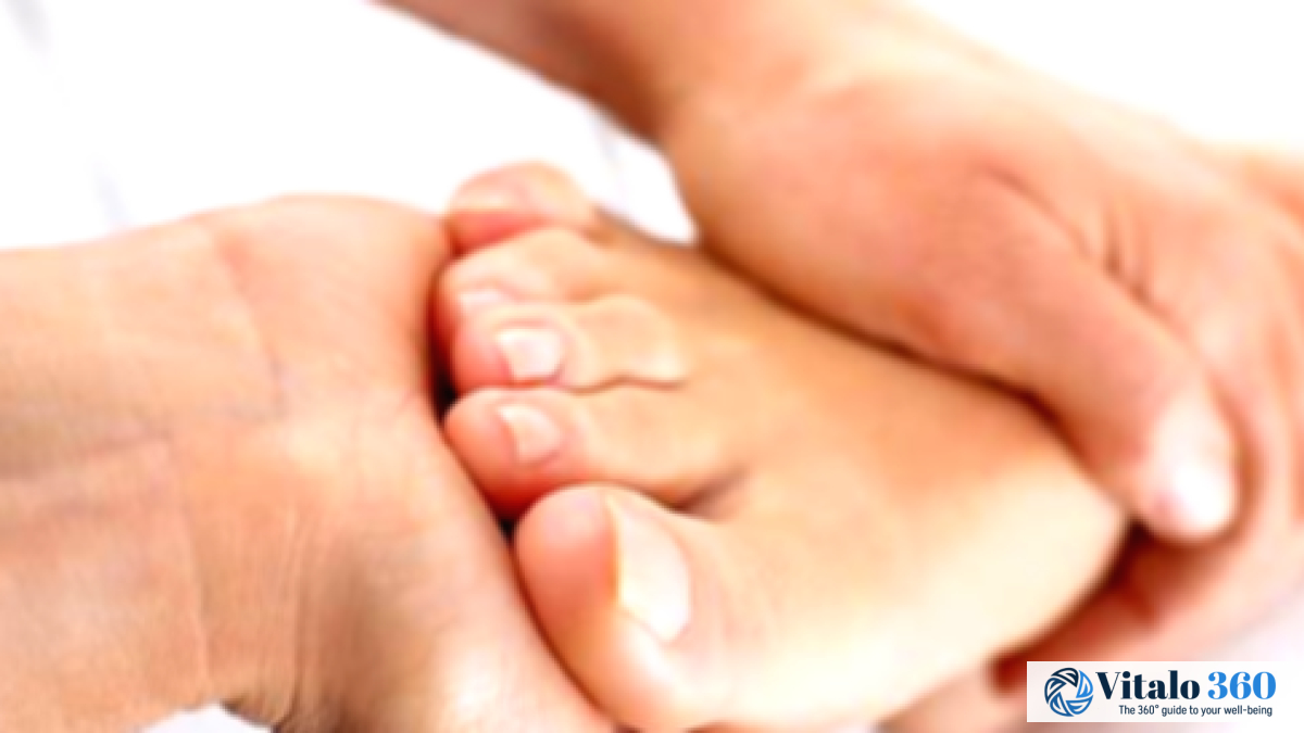 Flat Feet in Adults: Symptoms, Causes & Treatment